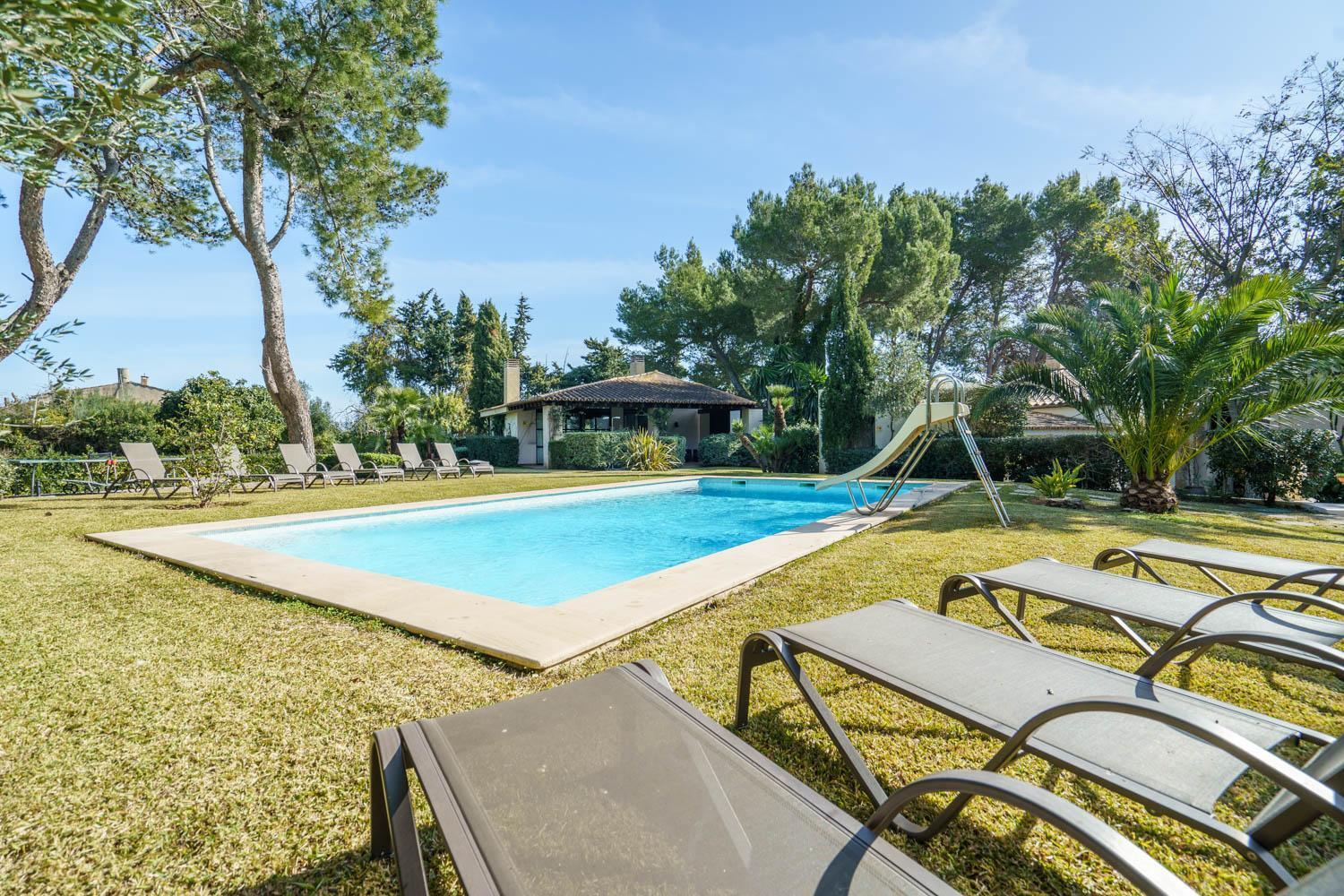 Can Canaver Villa *